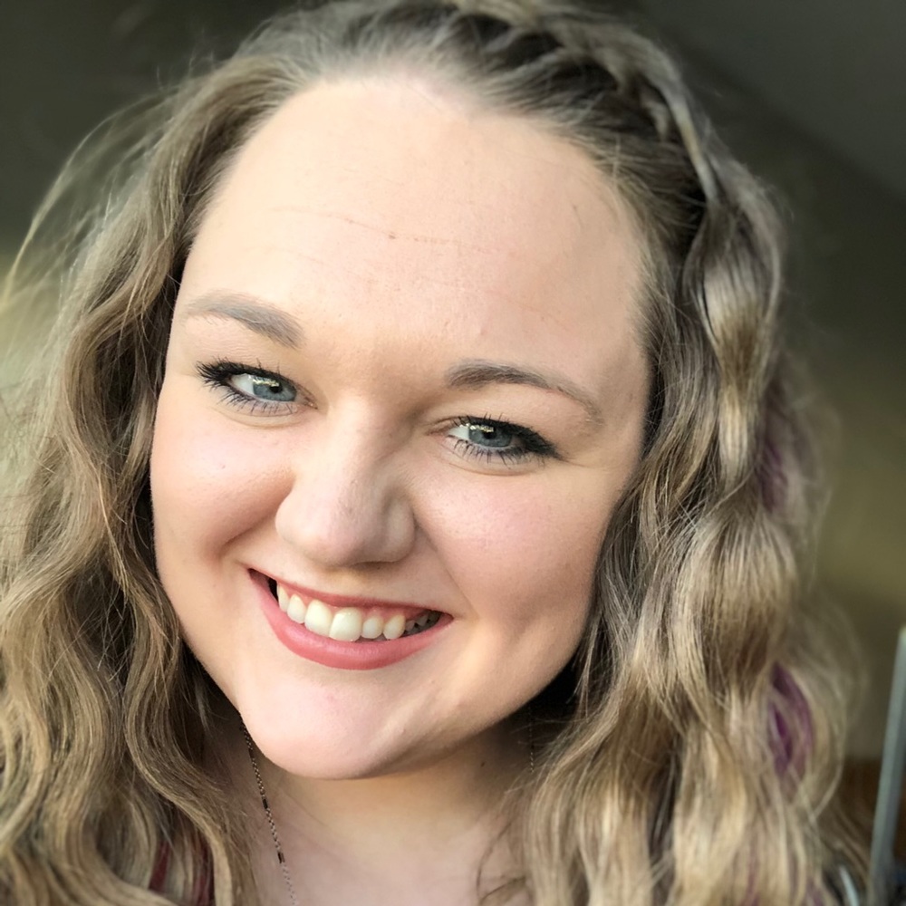 Meet your Posher, Alecia